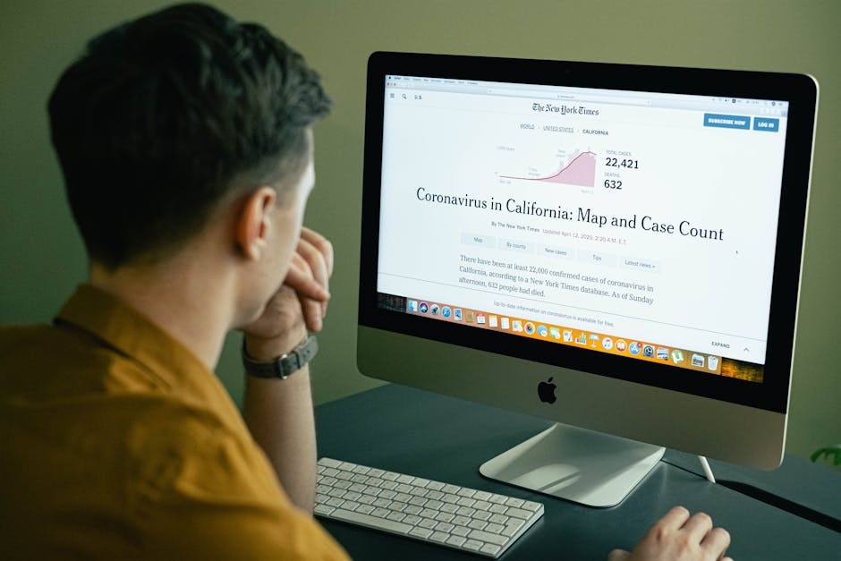 Representation of an entrepreneur analyzing customer reviews on a computer screen.
