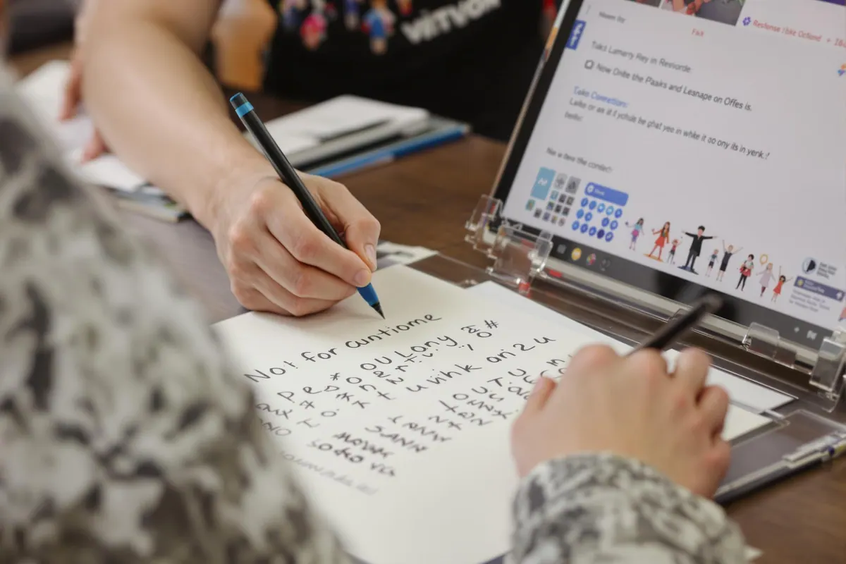 Cómo escribir una respuesta a una reseña en línea